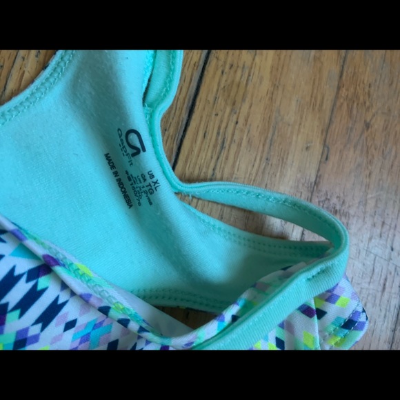 *NWOT* Gapfit Athletic Bundle - Picture 4 of 4